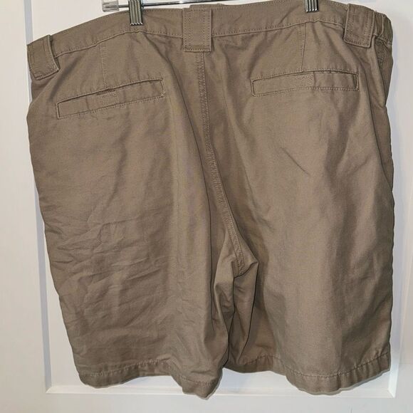 SAVANE BRAND MENS TAN SHORTS - Picture 2 of 4